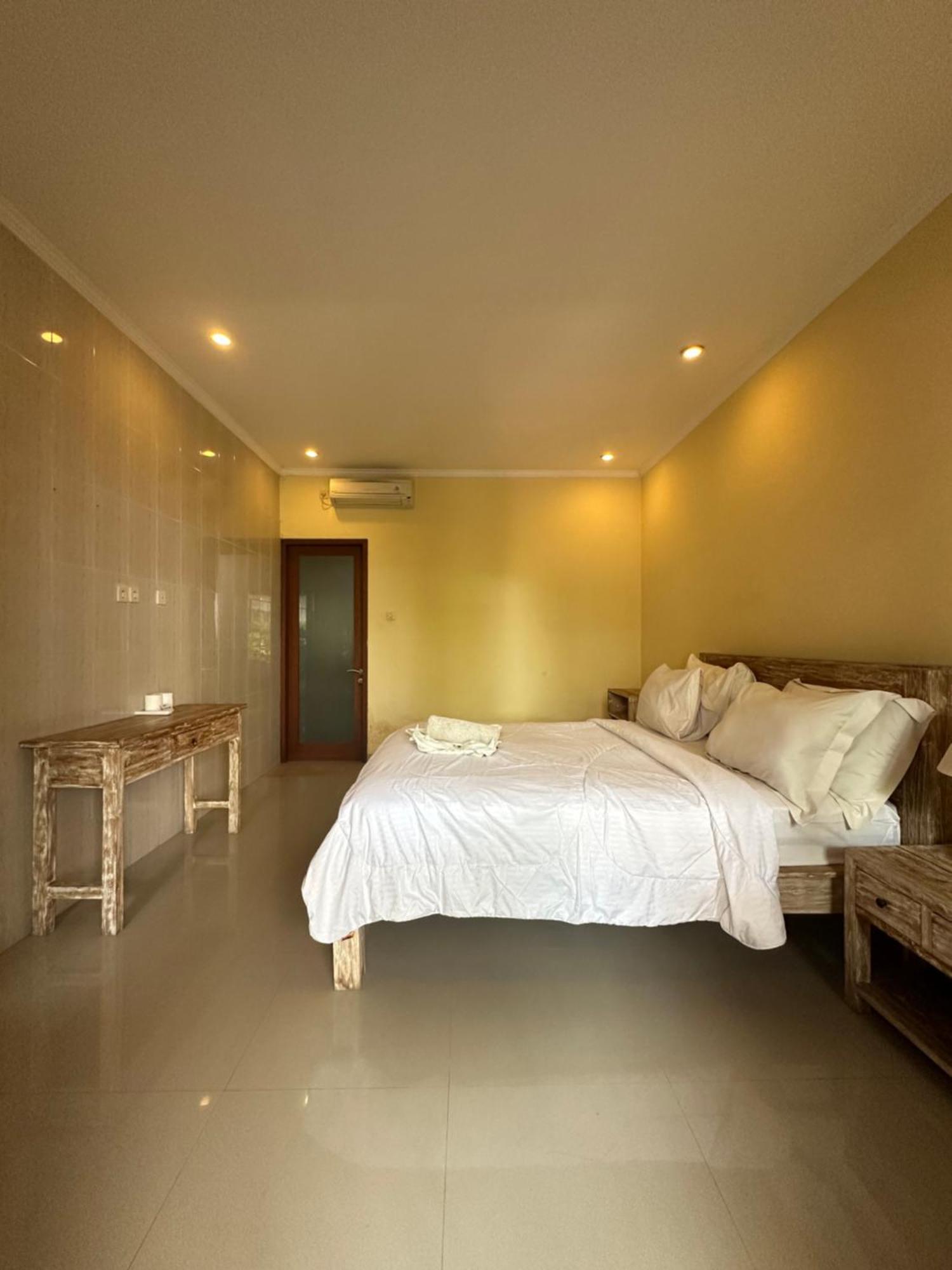 Dicky Guest House Batu Bolong ชังกู ภายนอก รูปภาพ